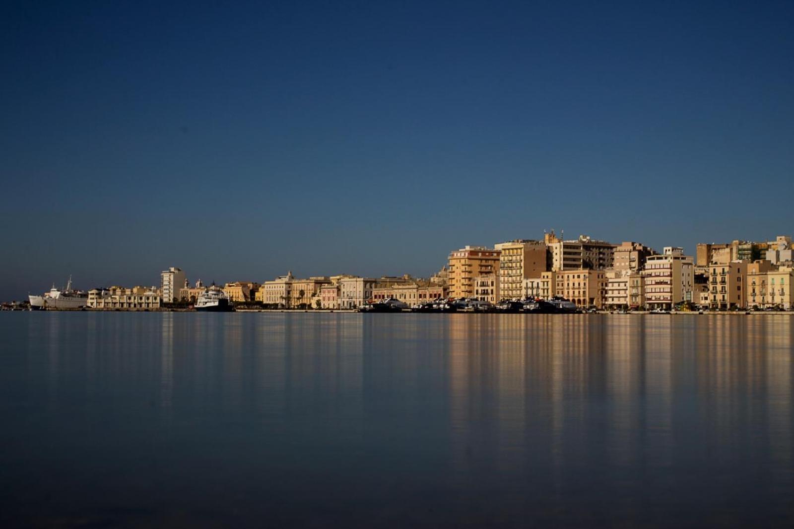 Trapani D'Amare Apartments Екстер'єр фото